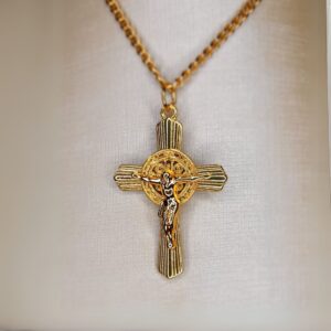 Crucifixo de São Bento